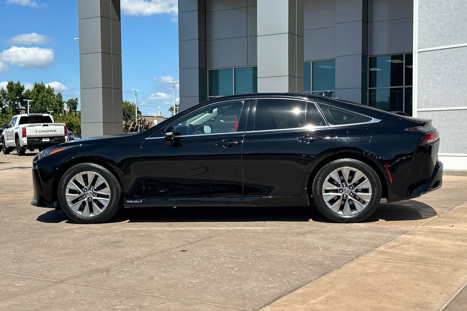 Certified 2023 Toyota Mirai w/ Advanced Technology Package RWD image 8