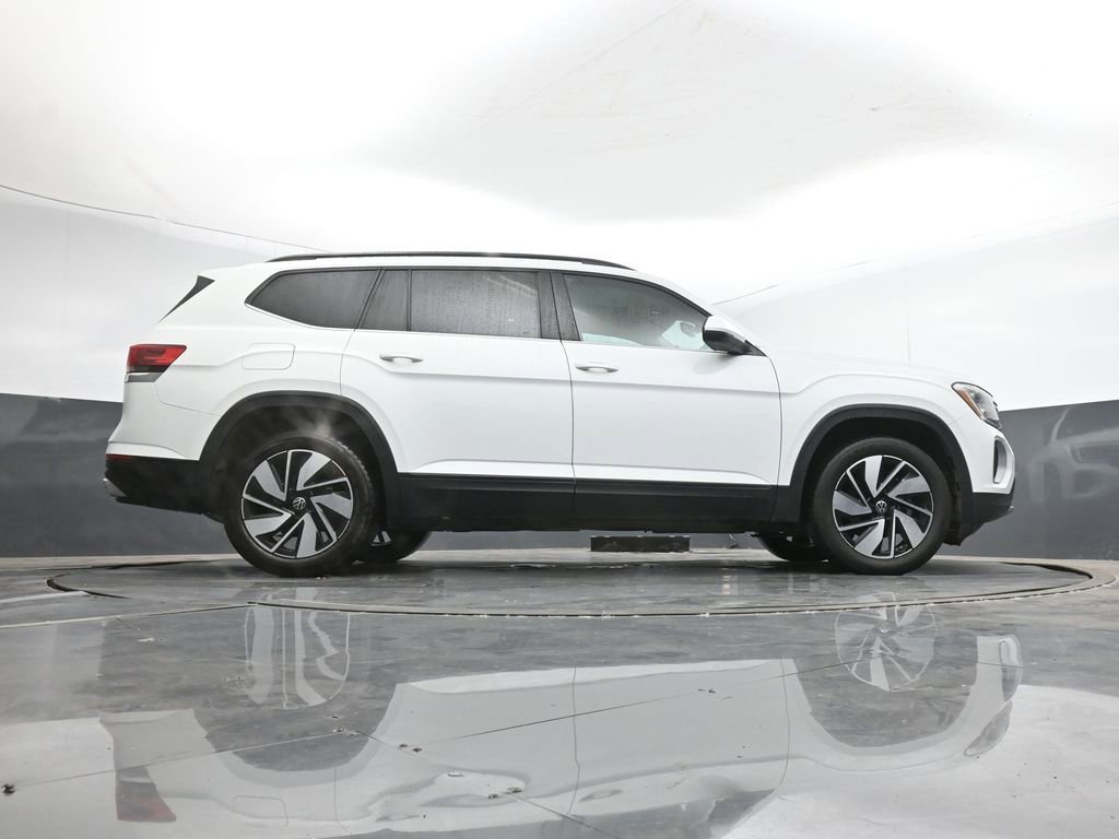 Used 2024 Volkswagen Atlas SE w/ Panoramic Sunroof Package image 44