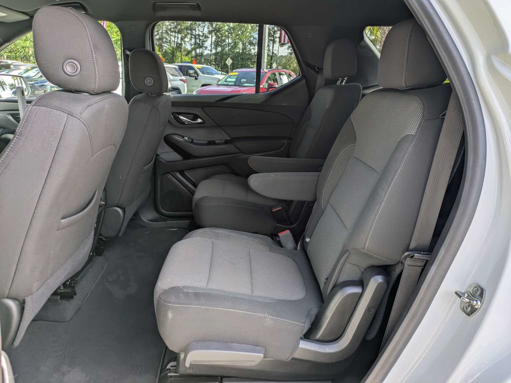Used 2023 Chevrolet Traverse LT AWD/4WD image 15
