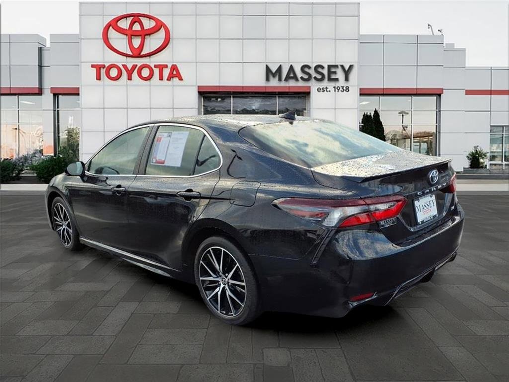 Used 2023 Toyota Camry SE image 5