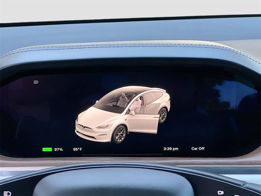 Used 2022 Tesla Model X image 11