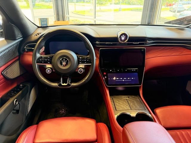 Used 2023 Maserati Grecale Modena AWD/4WD image 10