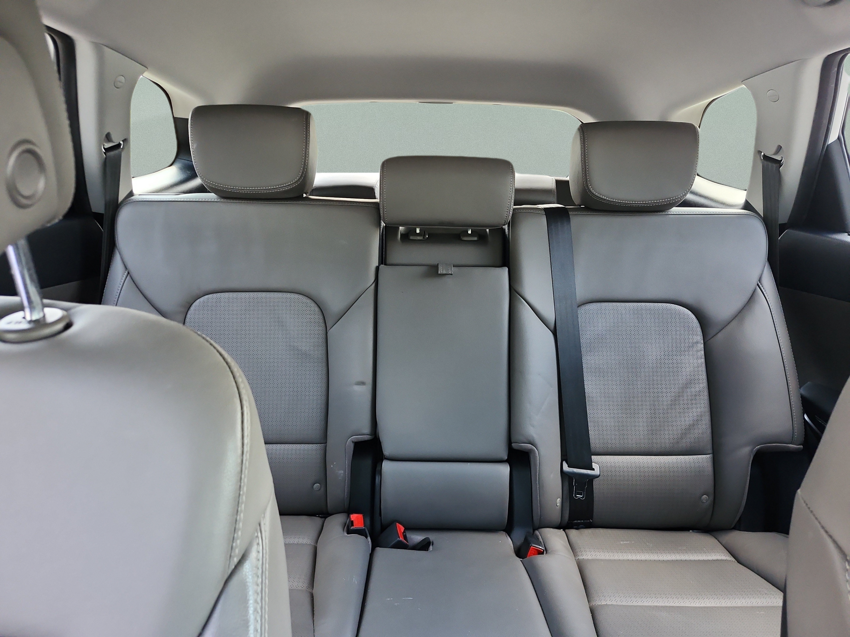 Used 2014 Hyundai Santa Fe GLS FWD image 15