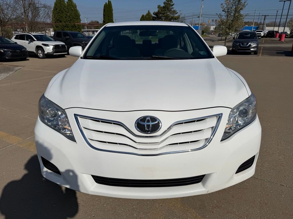 Used 2011 Toyota Camry LE FWD image 8