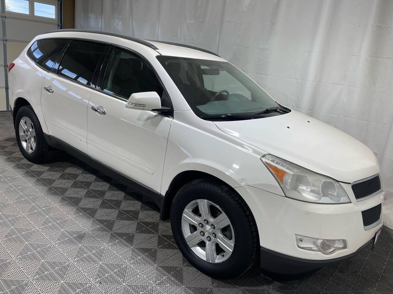 Used 2011 Chevrolet Traverse LT AWD/4WD image 10