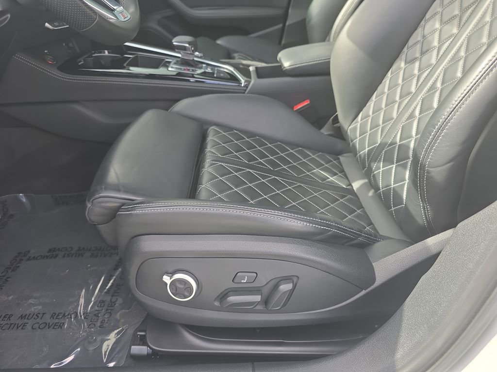 Used 2023 Audi S4 Premium Plus w/ Premium Plus Package AWD/4WD image 25
