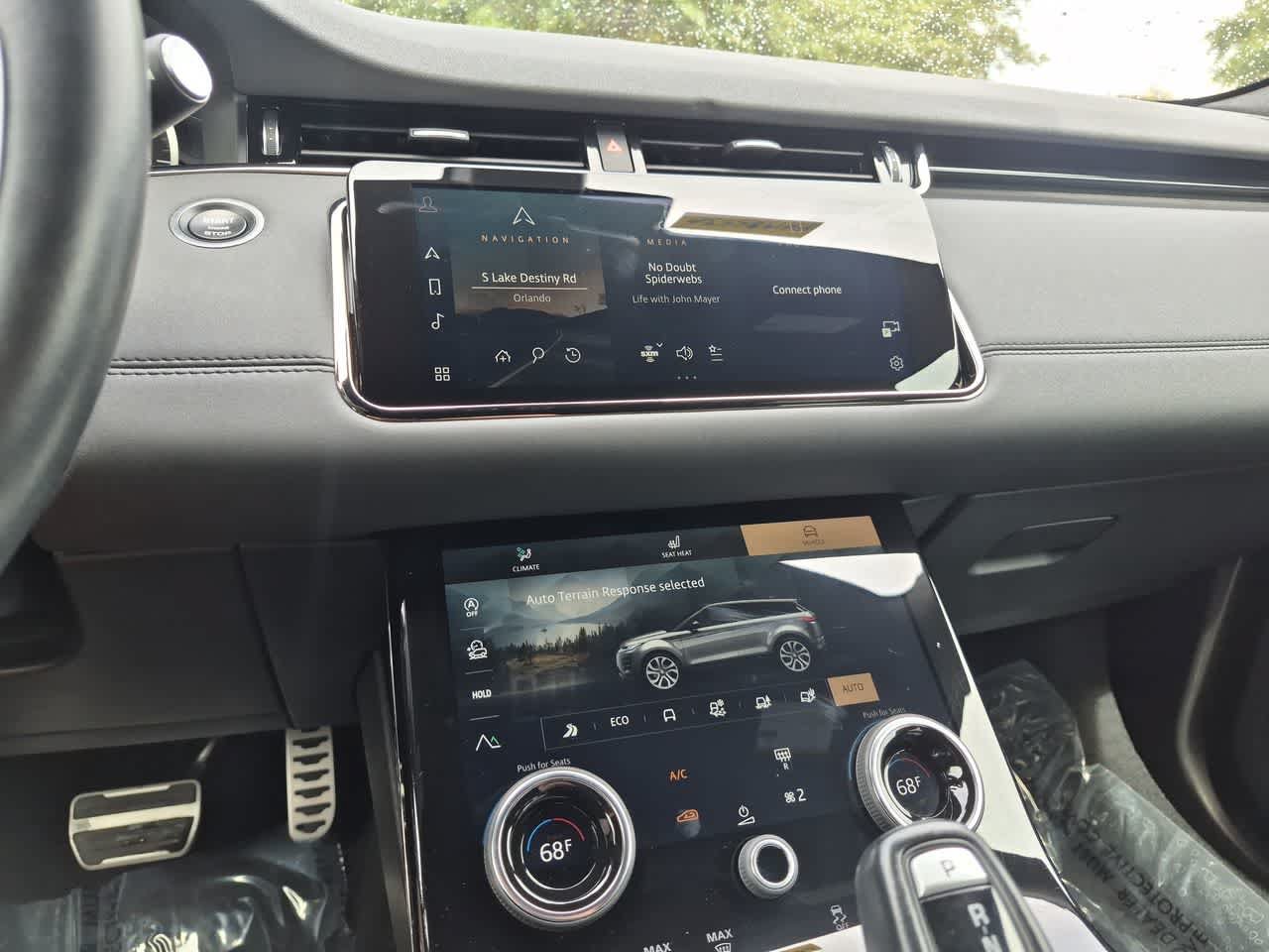 Certified 2023 Land Rover Range Rover Evoque R-Dynamic SE AWD/4WD image 28
