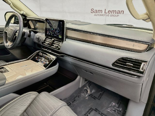 Used 2019 Lincoln Navigator Black Label AWD/4WD image 32