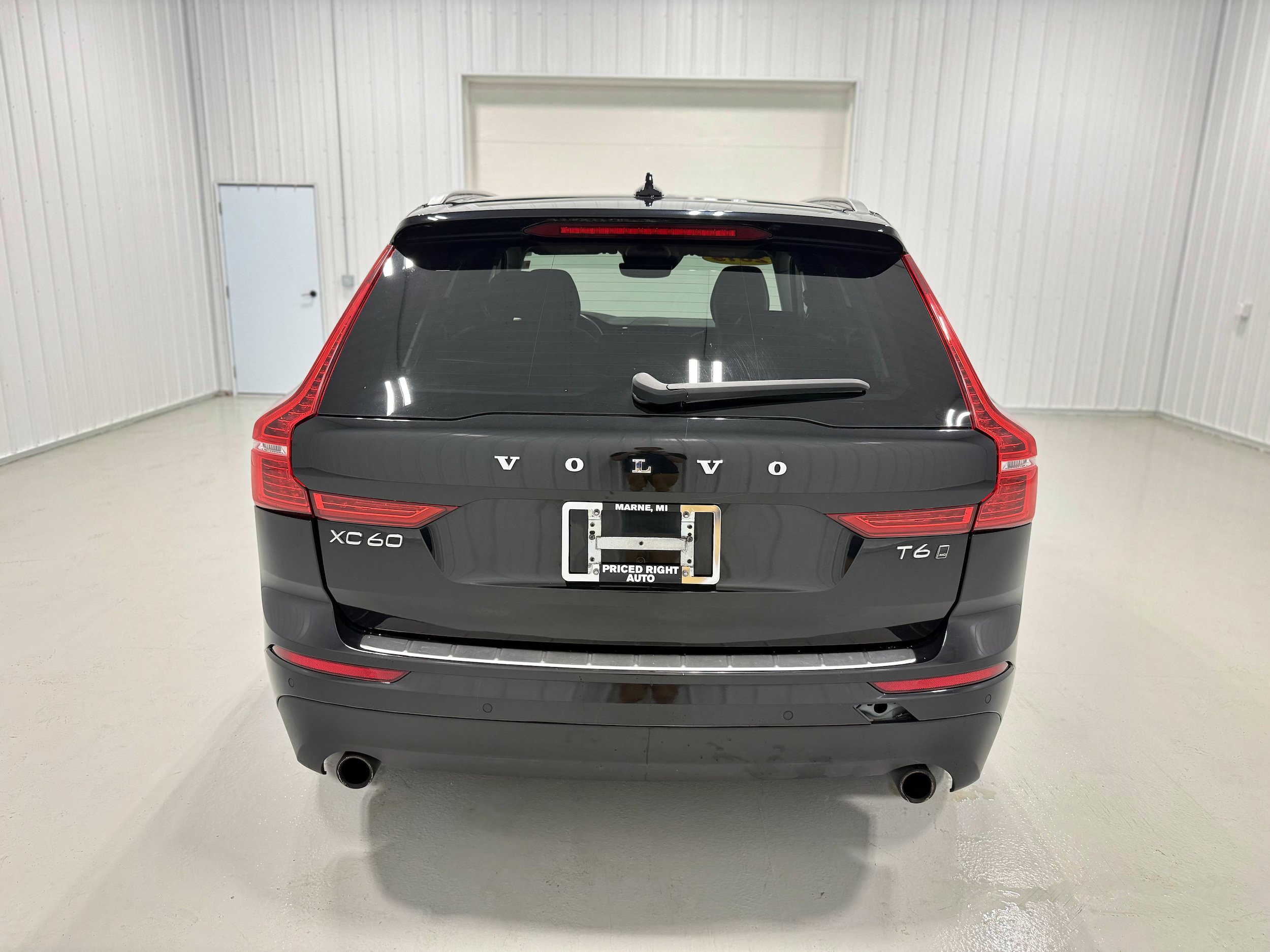 Used 2019 Volvo XC60 T6 Momentum w/ Premium Package AWD/4WD image 34
