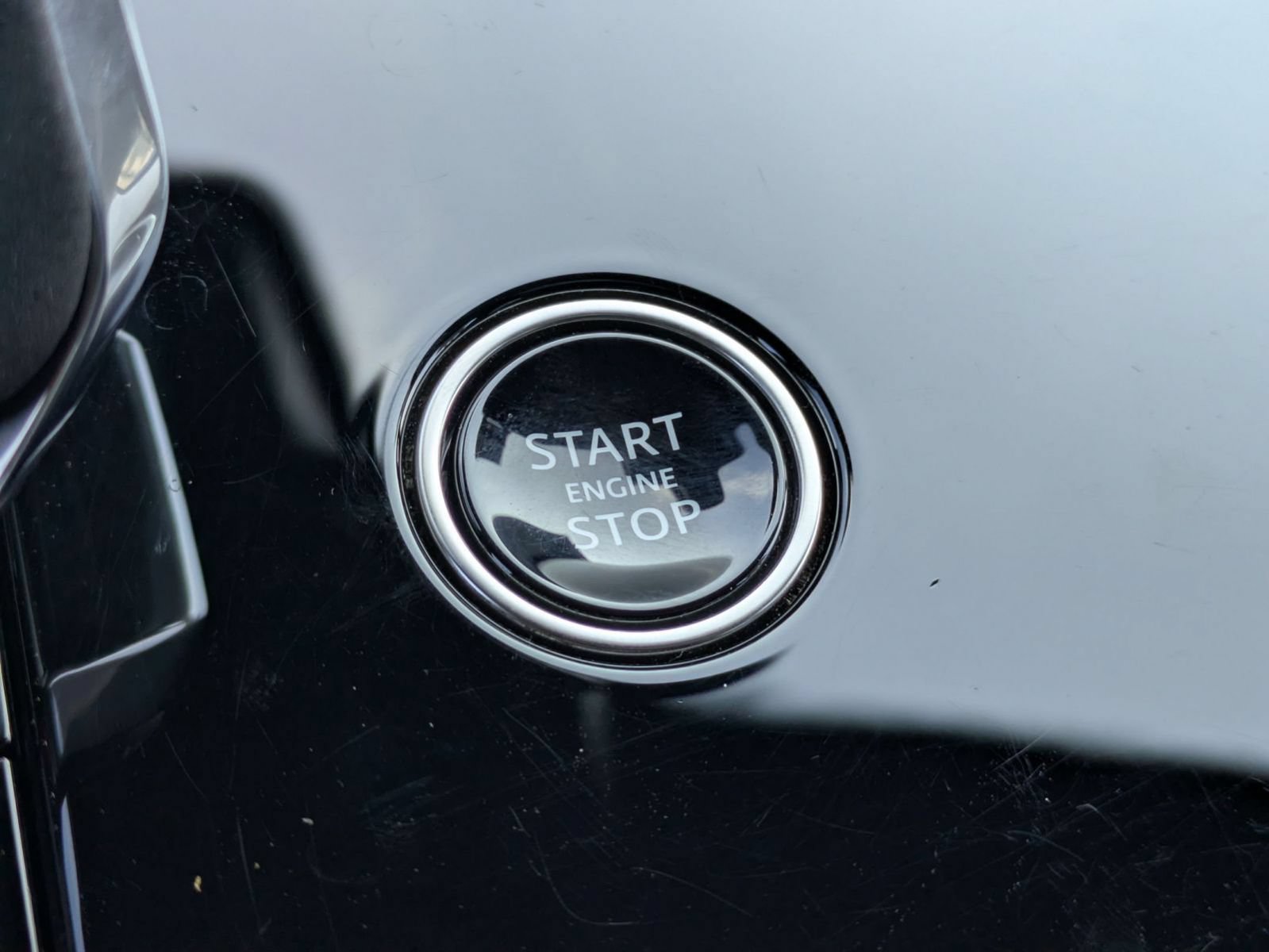 Used 2024 Land Rover Range Rover Sport SE AWD/4WD image 23