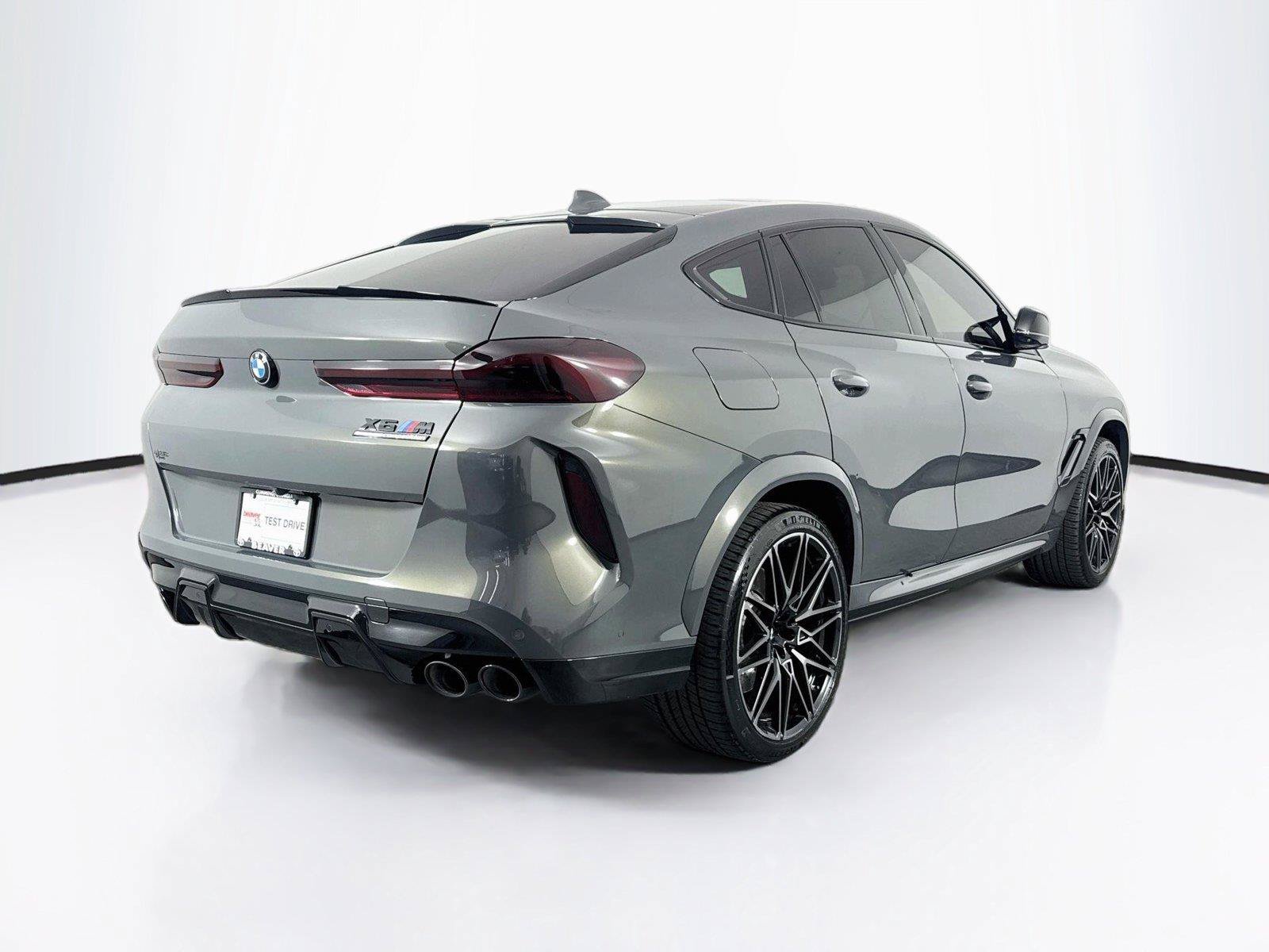 Used 2022 BMW X6 M w/ Competition Package AWD/4WD image 2
