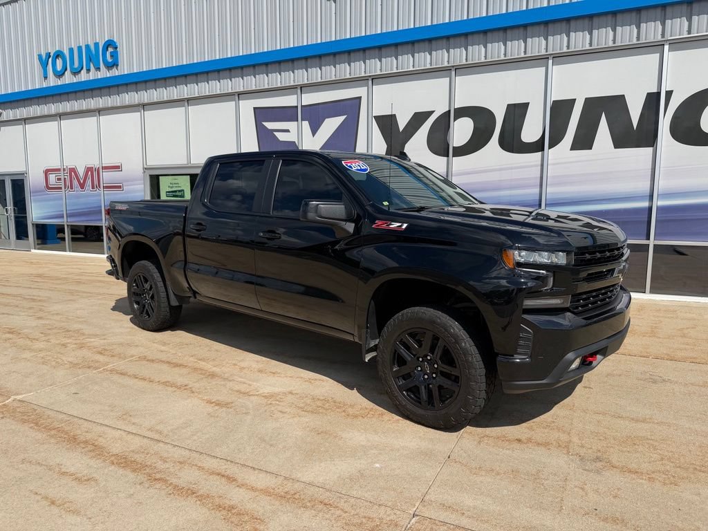 Used 2021 Chevrolet Silverado 1500 LT Trail Boss w/ Bed Protection Package AWD/4WD image 2