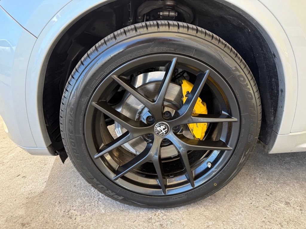 Used 2021 Alfa Romeo Stelvio Ti Sport AWD/4WD image 11