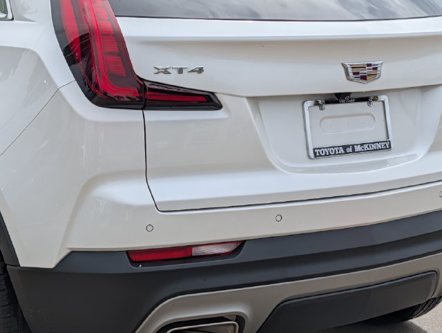 Used 2023 Cadillac XT4 Premium Luxury w/ Driver Assist Package FWD image 8