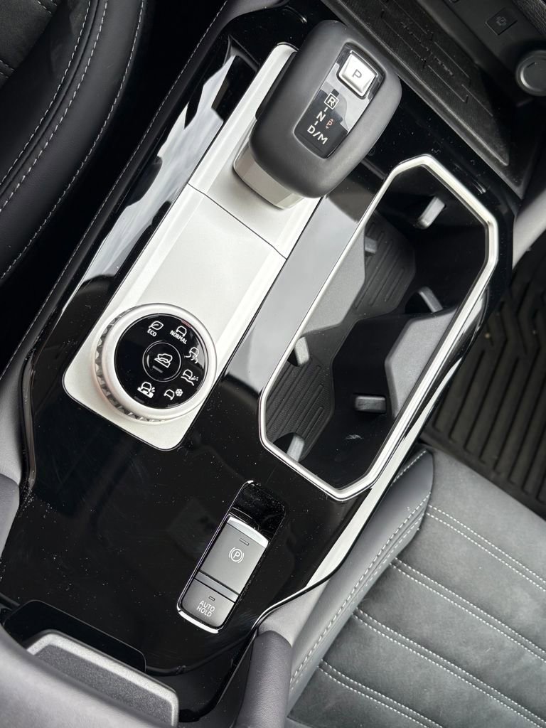 Used 2026 Mitsubishi Outlander Trail Edition image 30