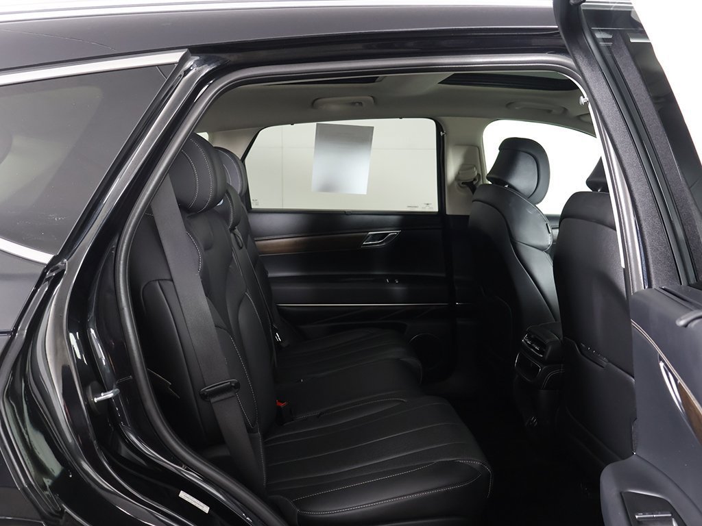 Used 2024 Genesis GV80 3.5T AWD/4WD image 35