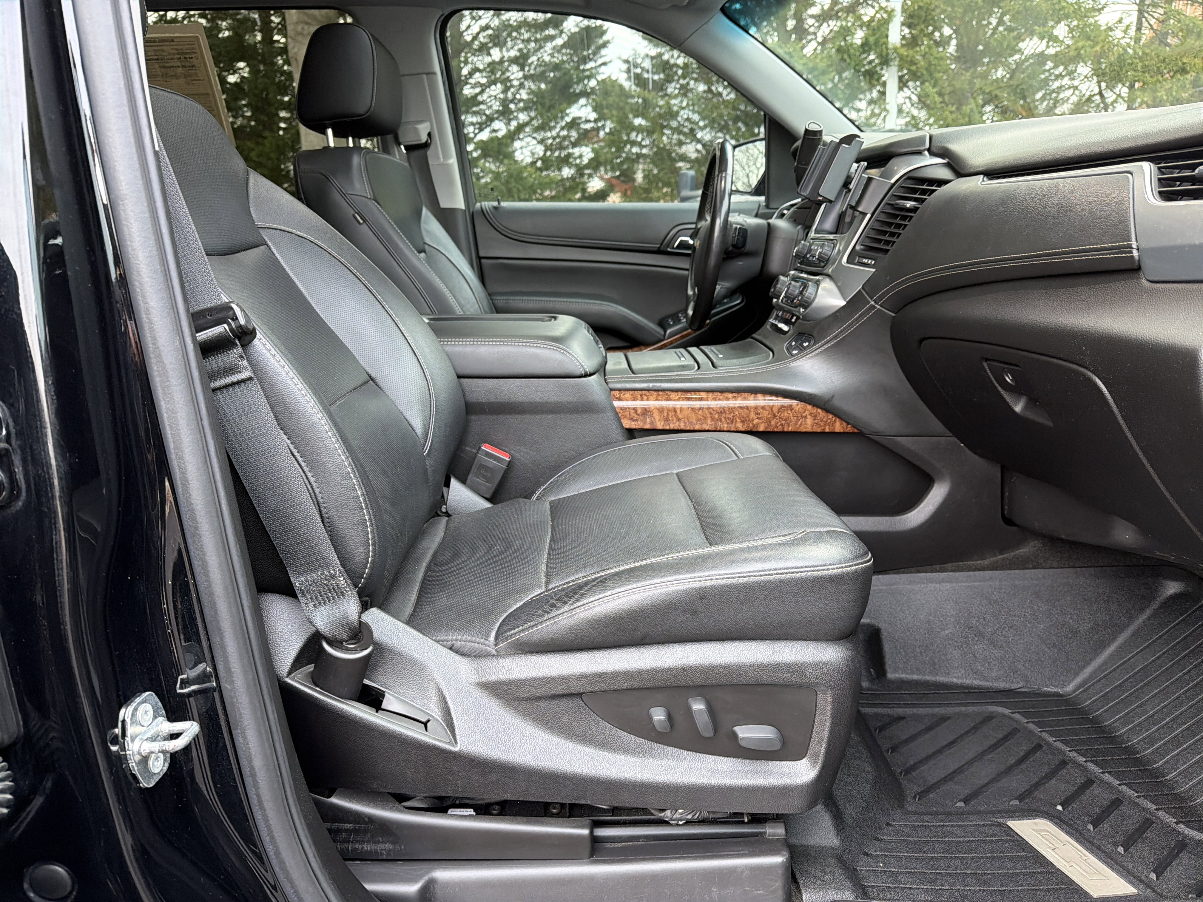 Used 2018 Chevrolet Tahoe Premier image 35