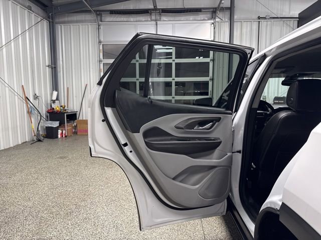Used 2020 GMC Terrain SLT image 15
