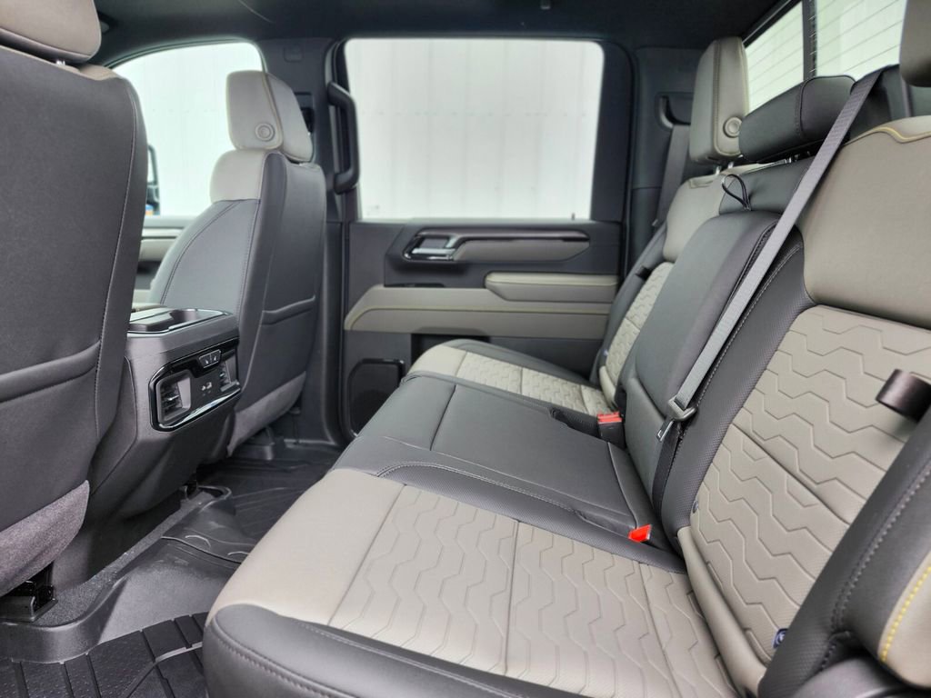 New 2026 Chevrolet Silverado 2500 ZR2 image 14