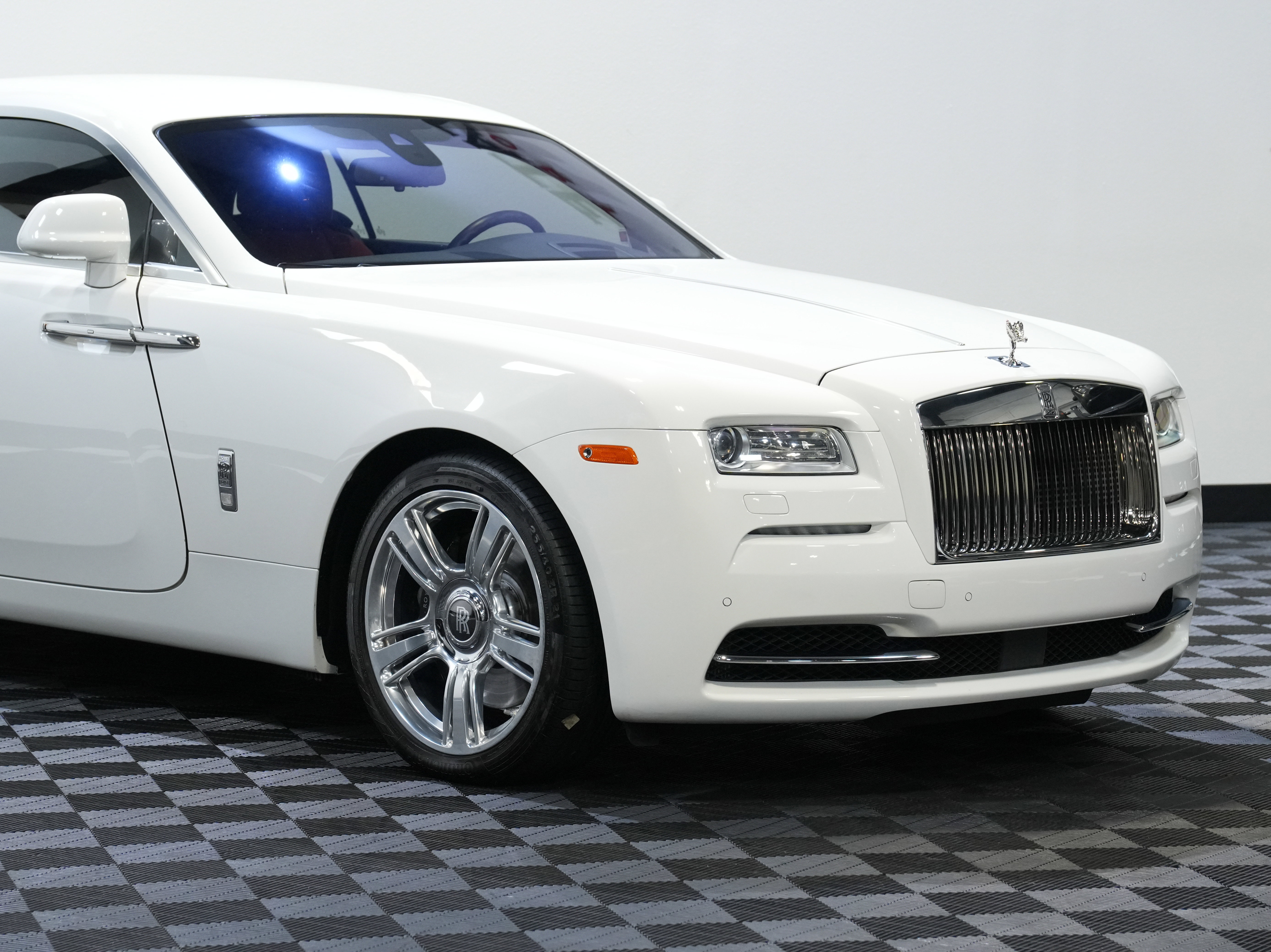 Used 2016 Rolls-Royce Wraith COUPE 2D image 9
