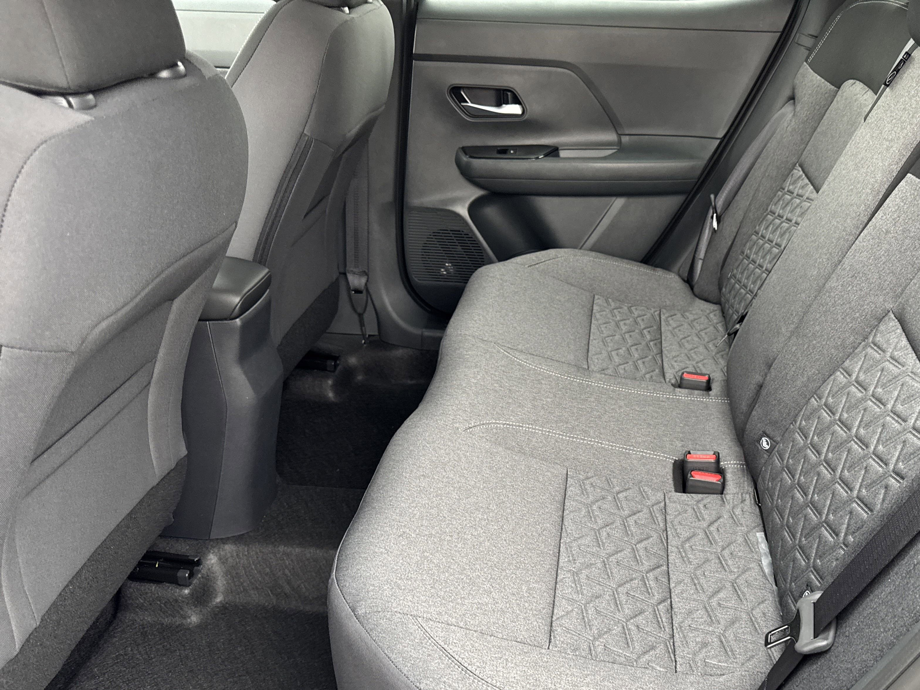 New 2025 Nissan Kicks SV w/ SV Premium Package image 13