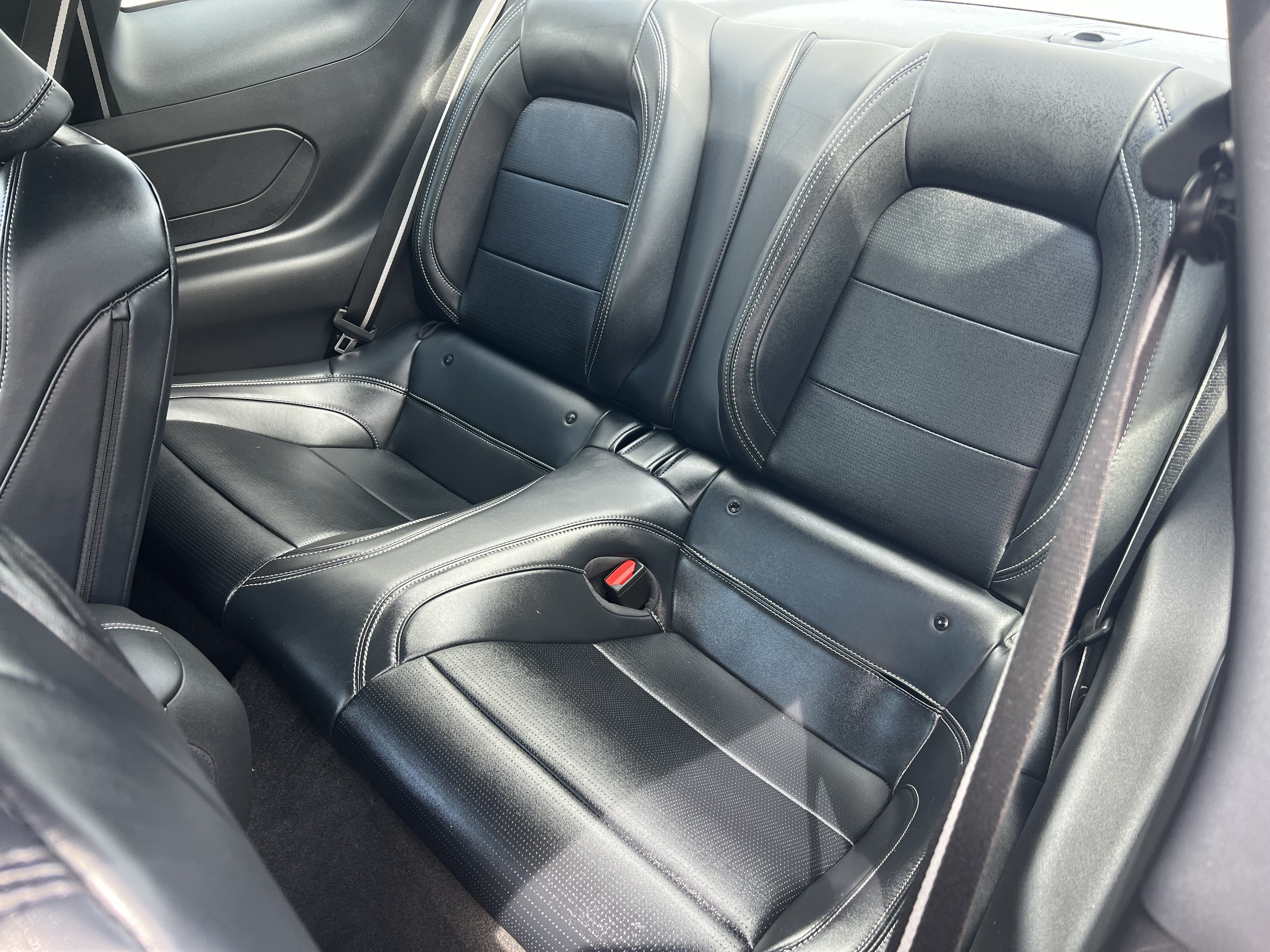 Used 2025 Ford Mustang Premium RWD image 13