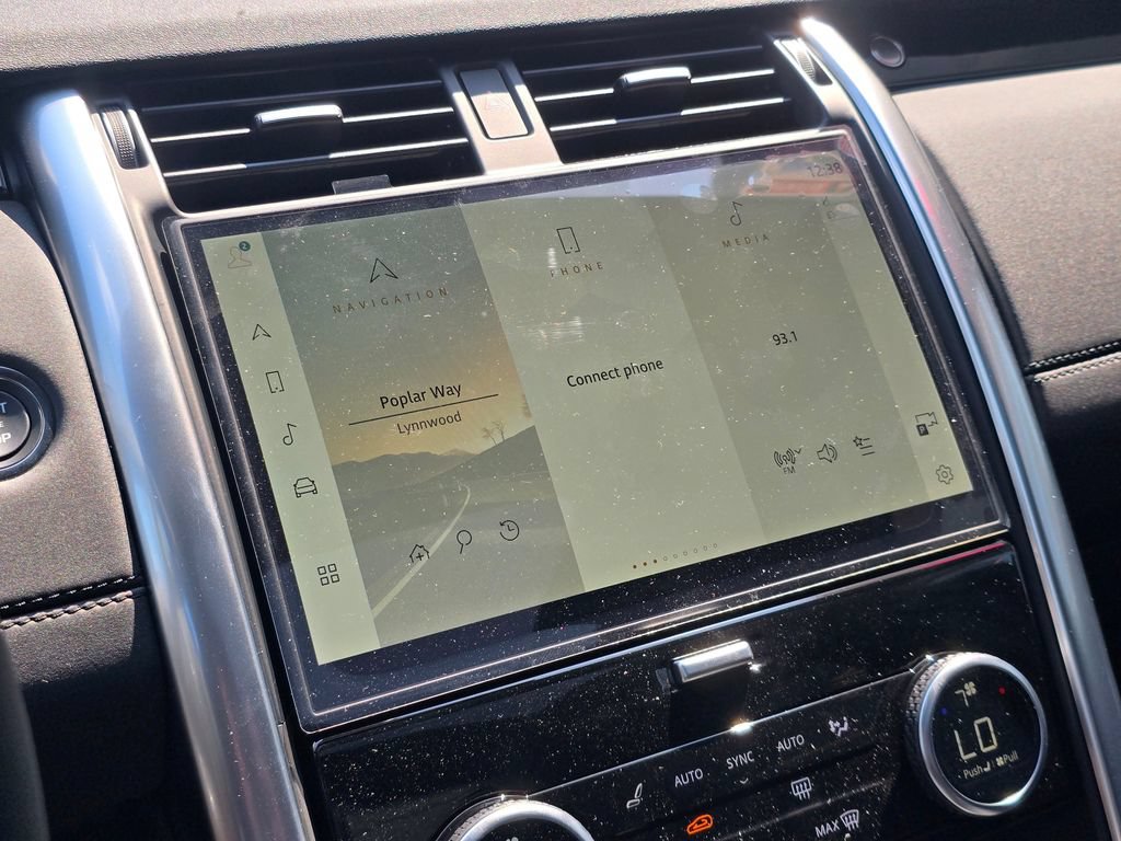 New 2026 Land Rover Discovery S AWD/4WD image 21
