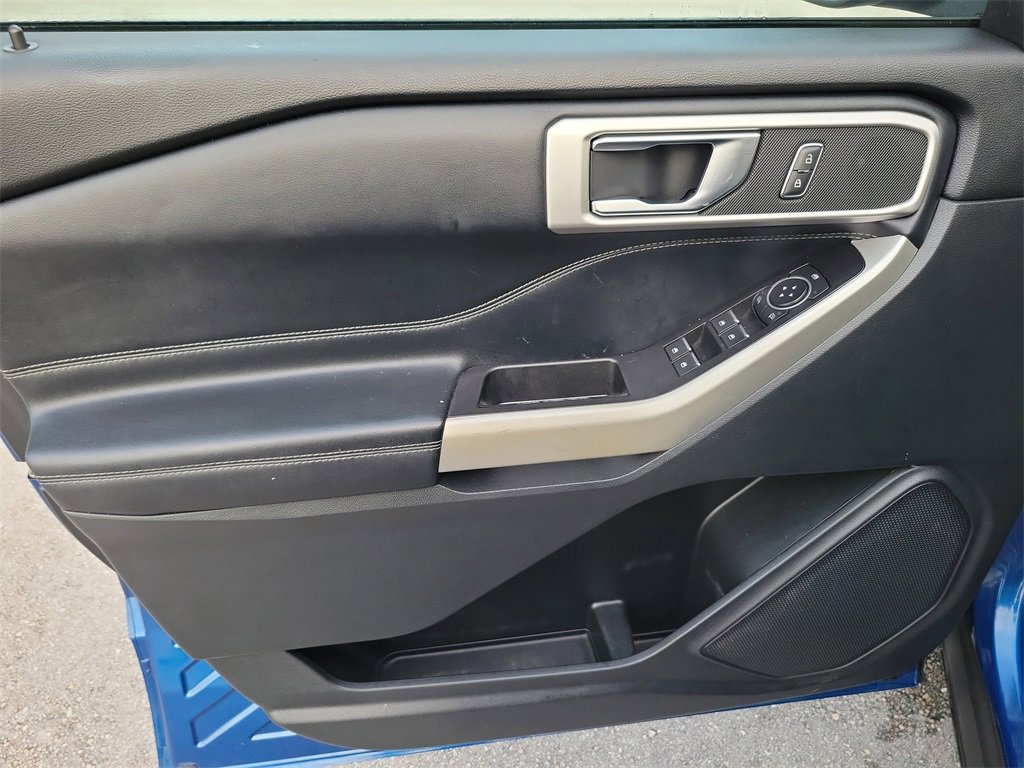 Used 2020 Ford Explorer XLT w/ Equipment Group 202A image 15
