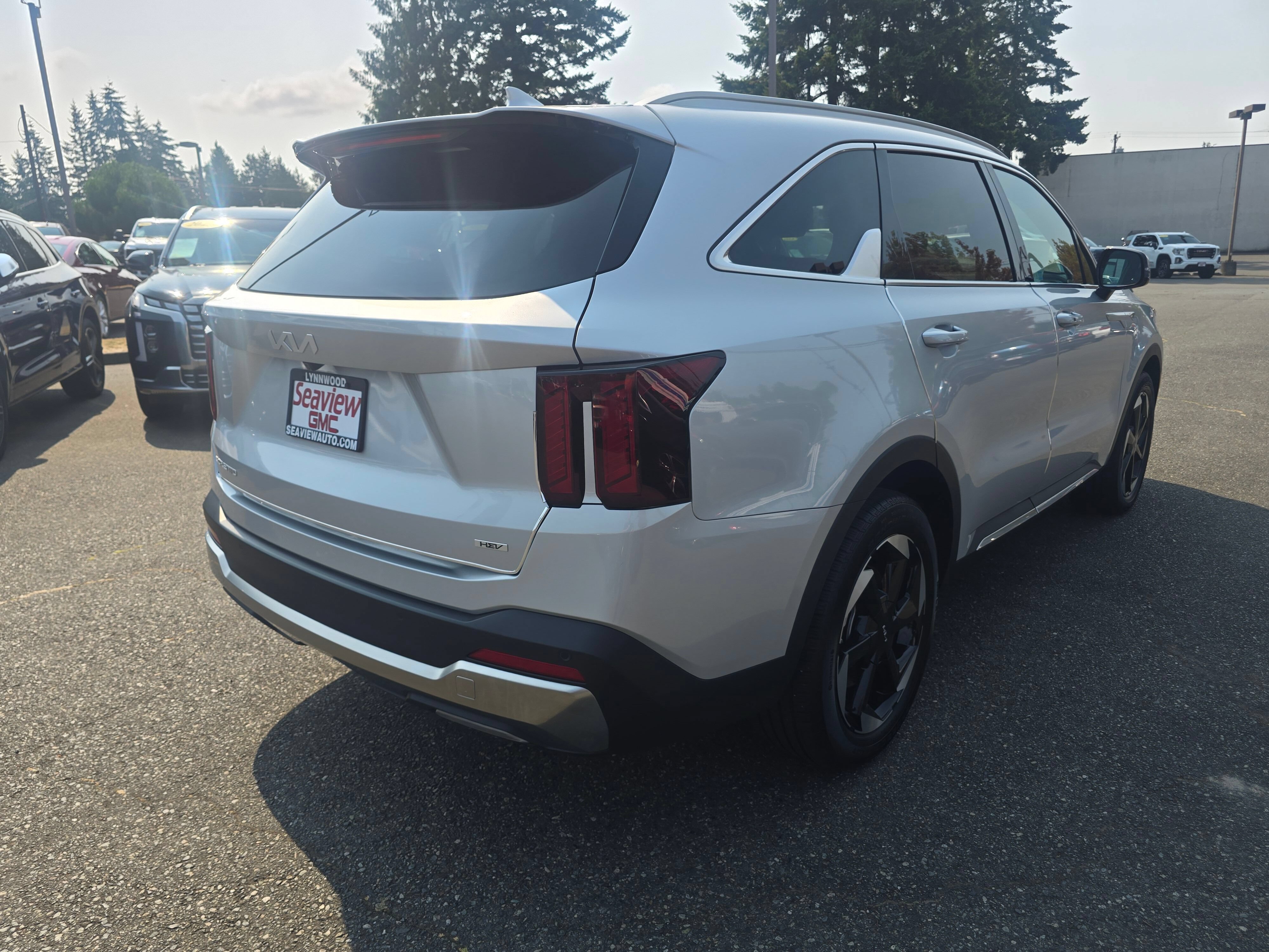 Used 2025 Kia Sorento EX AWD/4WD image 7