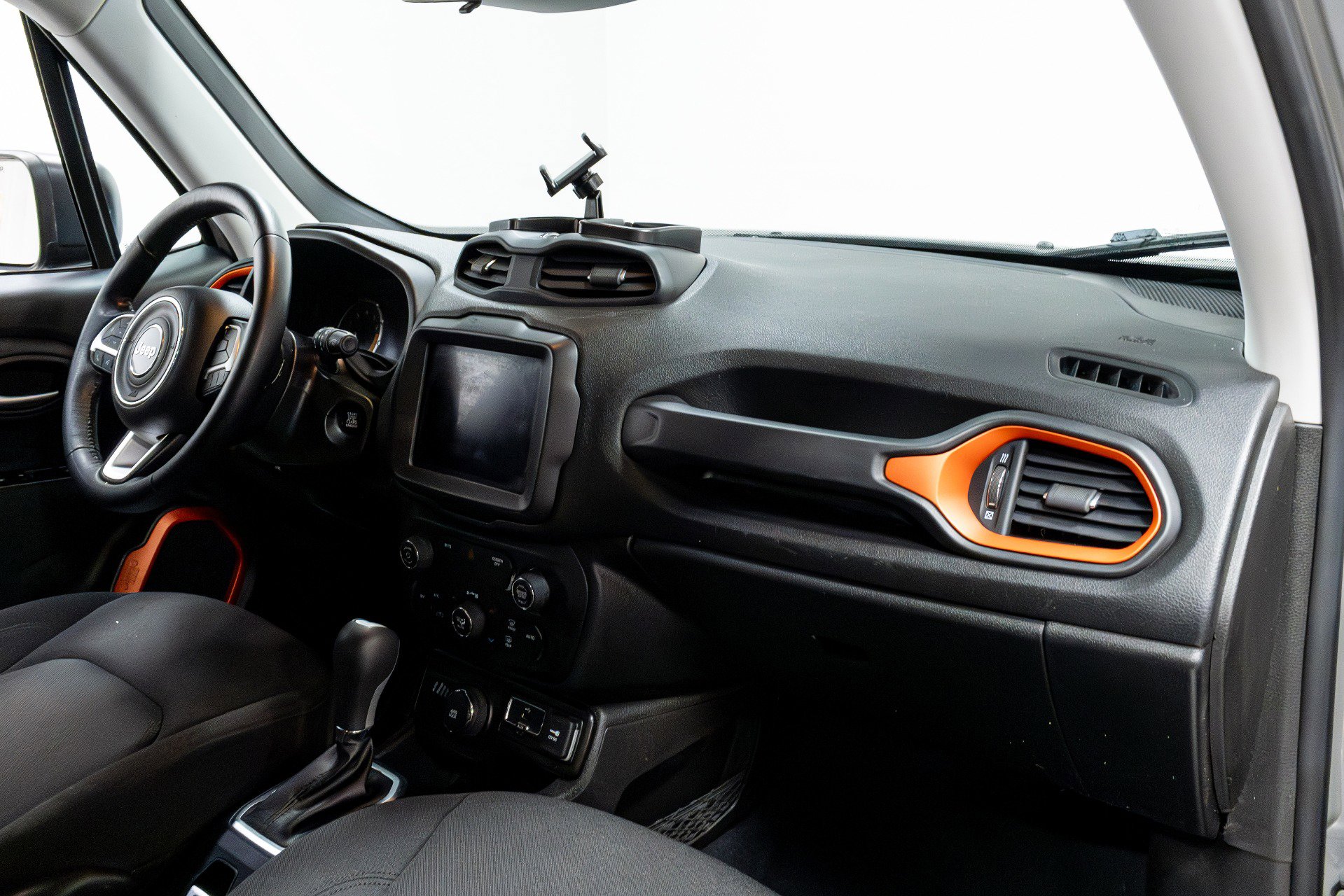 Used 2020 Jeep Renegade Sport image 26