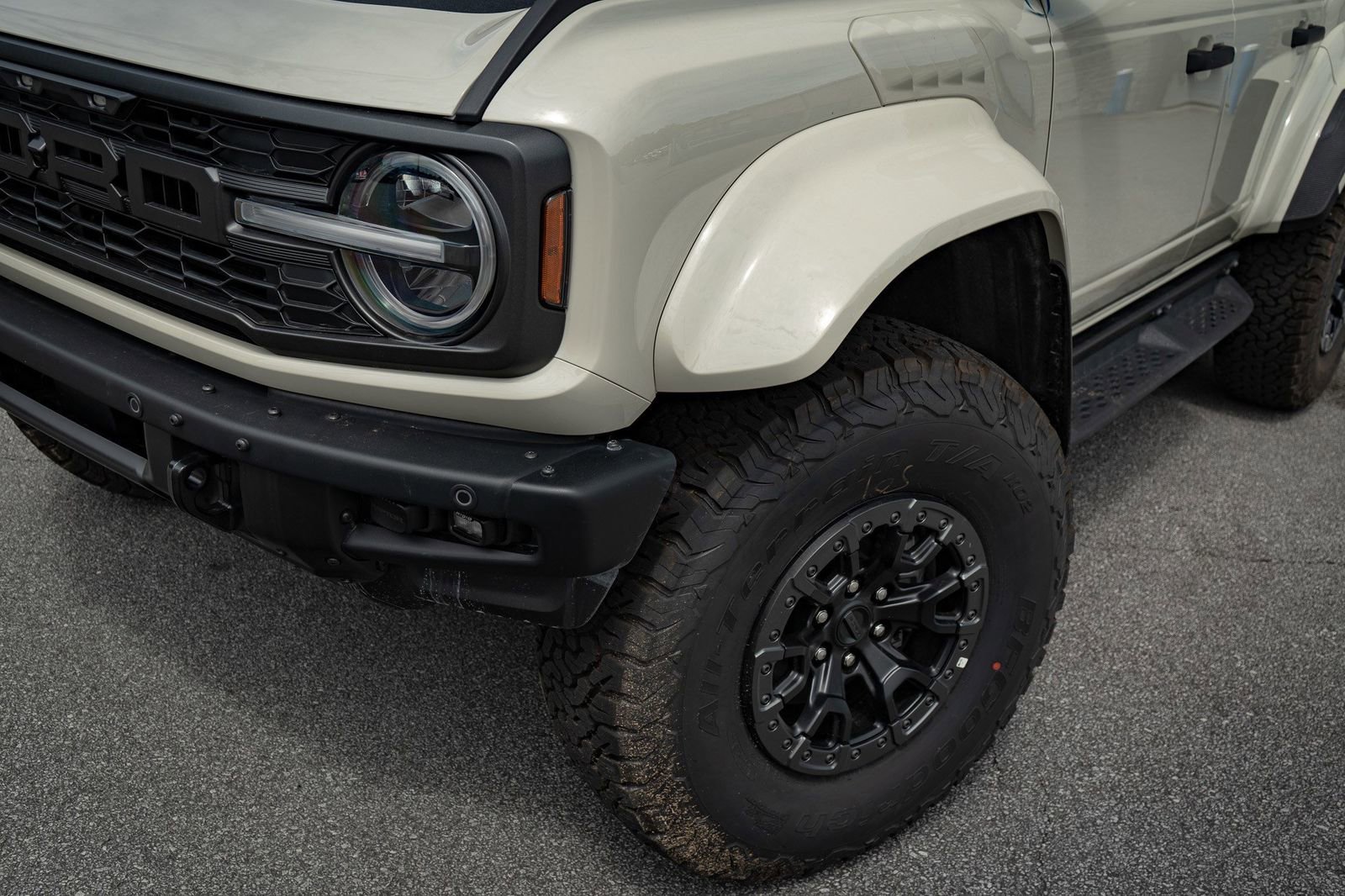Used 2025 Ford Bronco Raptor image 4