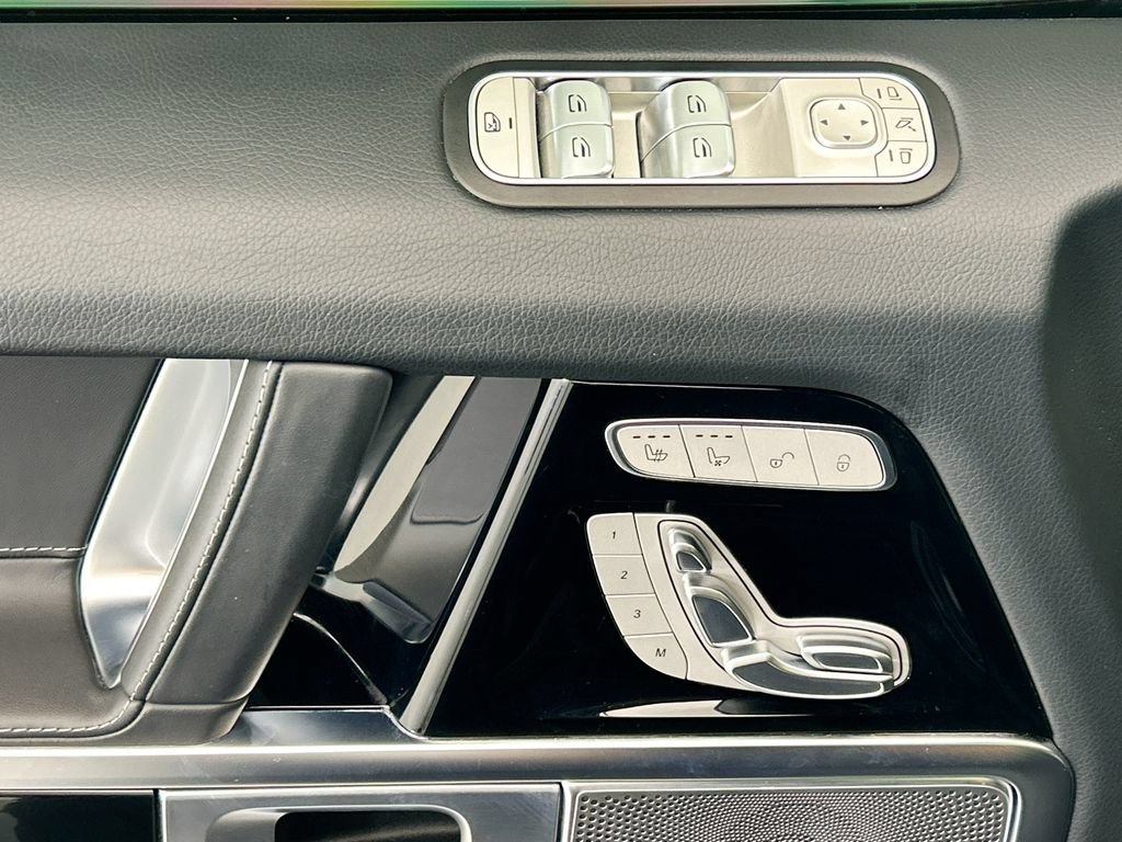 Used 2025 Mercedes-Benz G 550 image 22