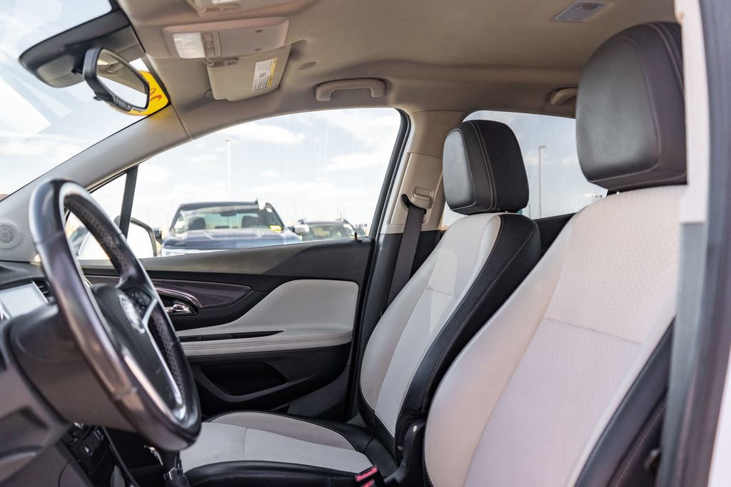 Used 2020 Buick Encore Preferred image 19