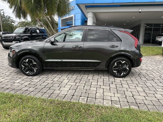 Used 2024 Kia Niro Wind FWD image 32