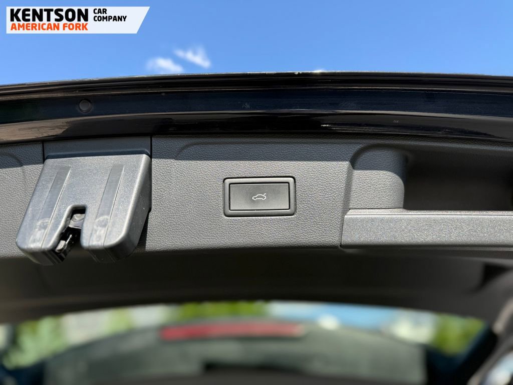 Used 2025 Volkswagen Atlas SE AWD/4WD image 41