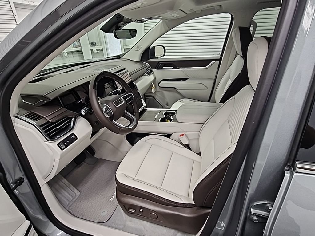 New 2026 GMC Acadia Denali w/ Super Cruise Package image 10