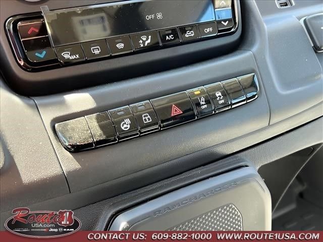 Used 2024 RAM ProMaster 3500 w/ Delivery Van Package FWD image 26