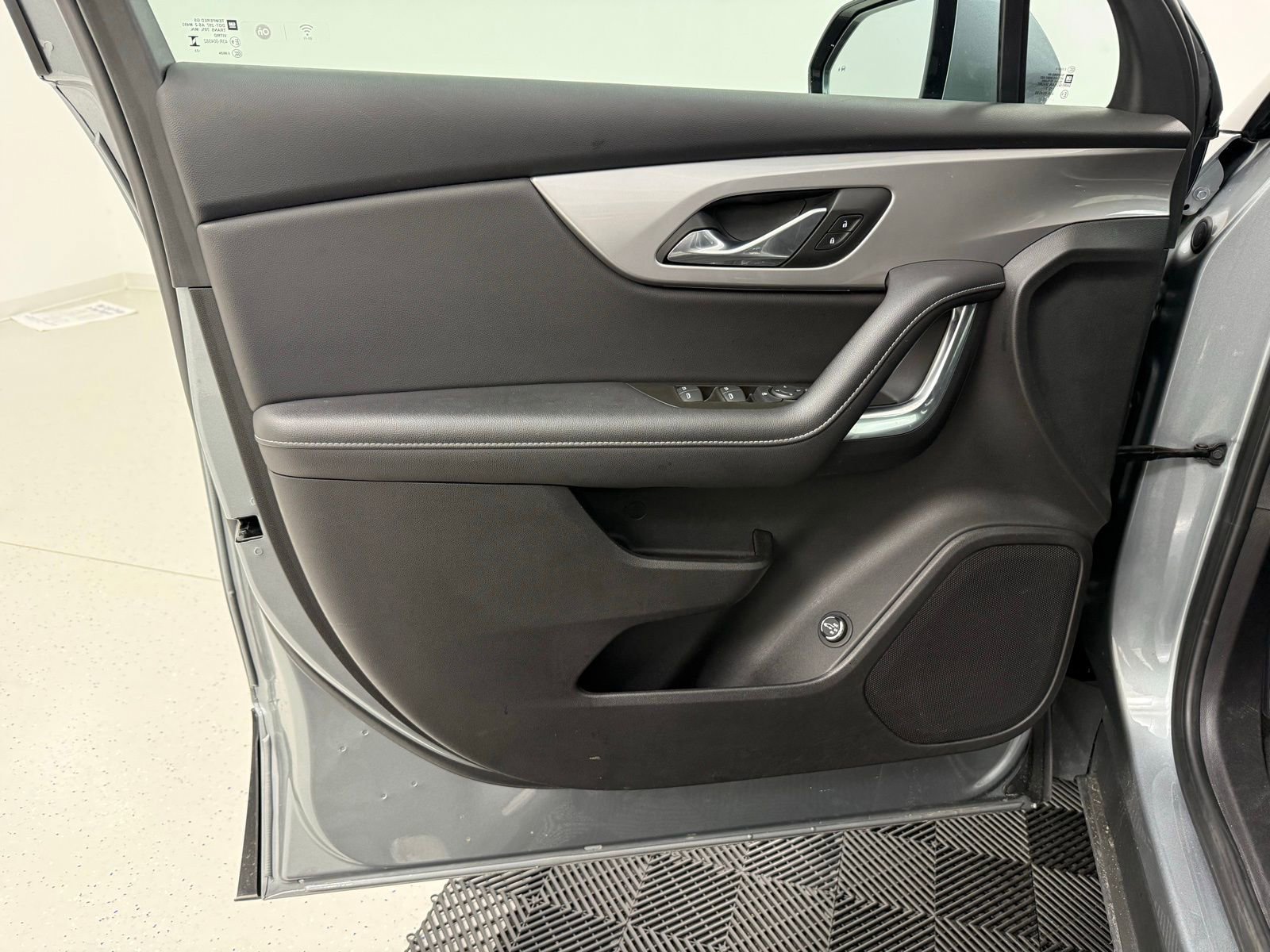 Used 2023 Chevrolet Blazer LT w/ Convenience Package image 15