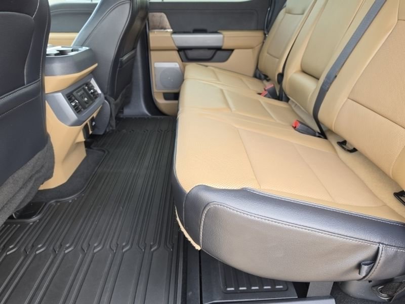 Used 2024 Ford F250 Lariat w/ Lariat Ultimate Package image 12