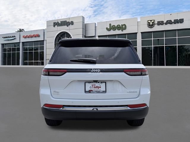 New 2026 Jeep Grand Cherokee Laredo RWD image 5