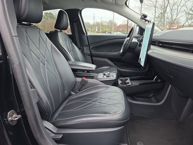 Used 2021 Ford Mustang Mach-E Select image 15