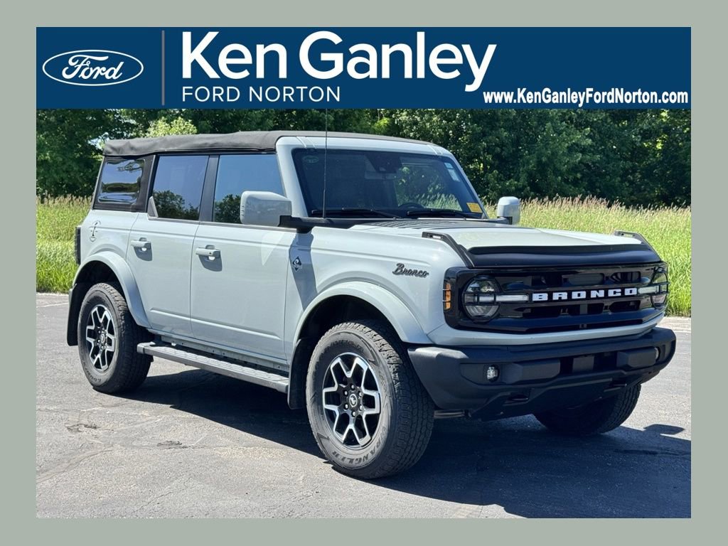 Used 2022 Ford Bronco Outer Banks AWD/4WD image 1