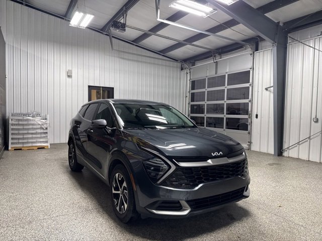 Used 2024 Kia Sportage EX image 16