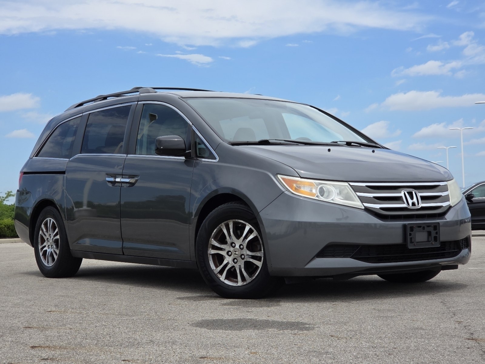 Used 2013 Honda Odyssey EX image 2