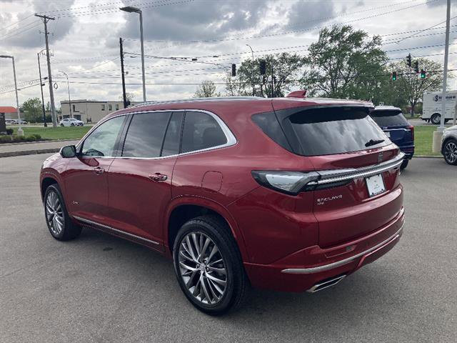 Used 2025 Buick Enclave Avenir w/ Super Cruise Package image 6