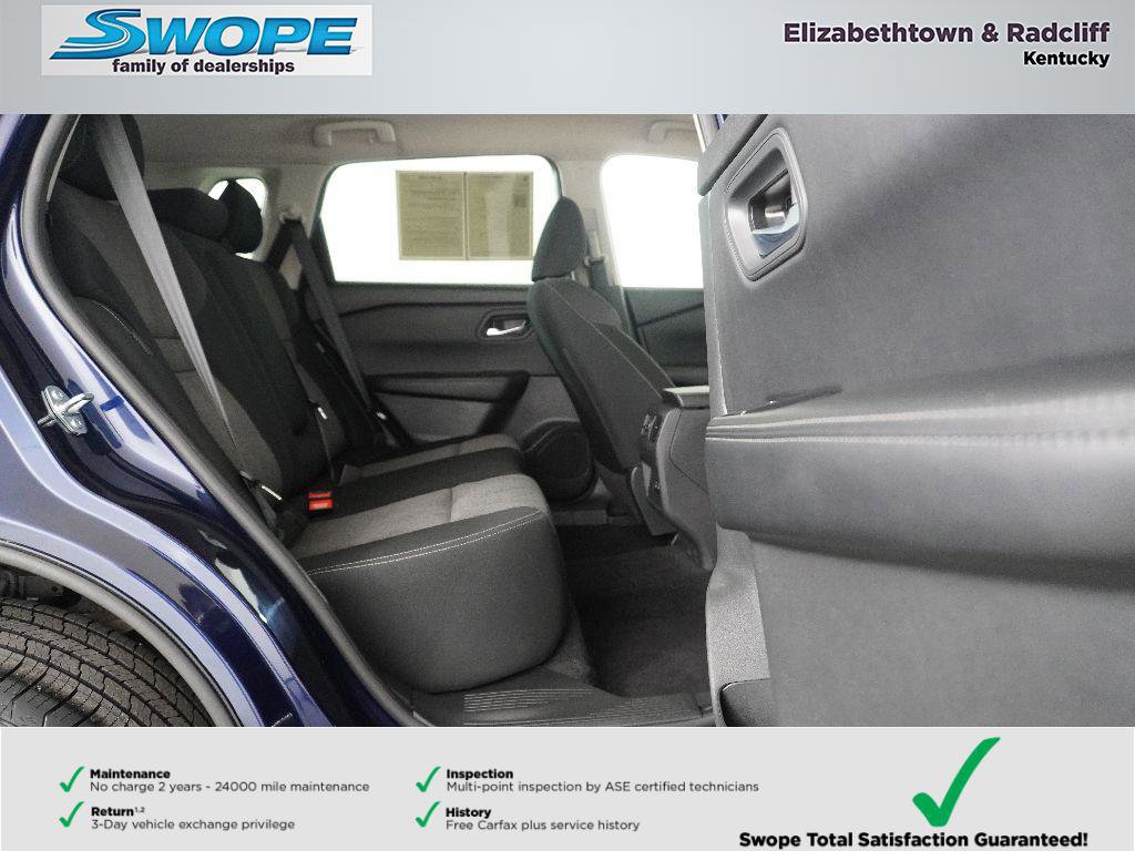 Used 2025 Nissan Rogue SV image 10