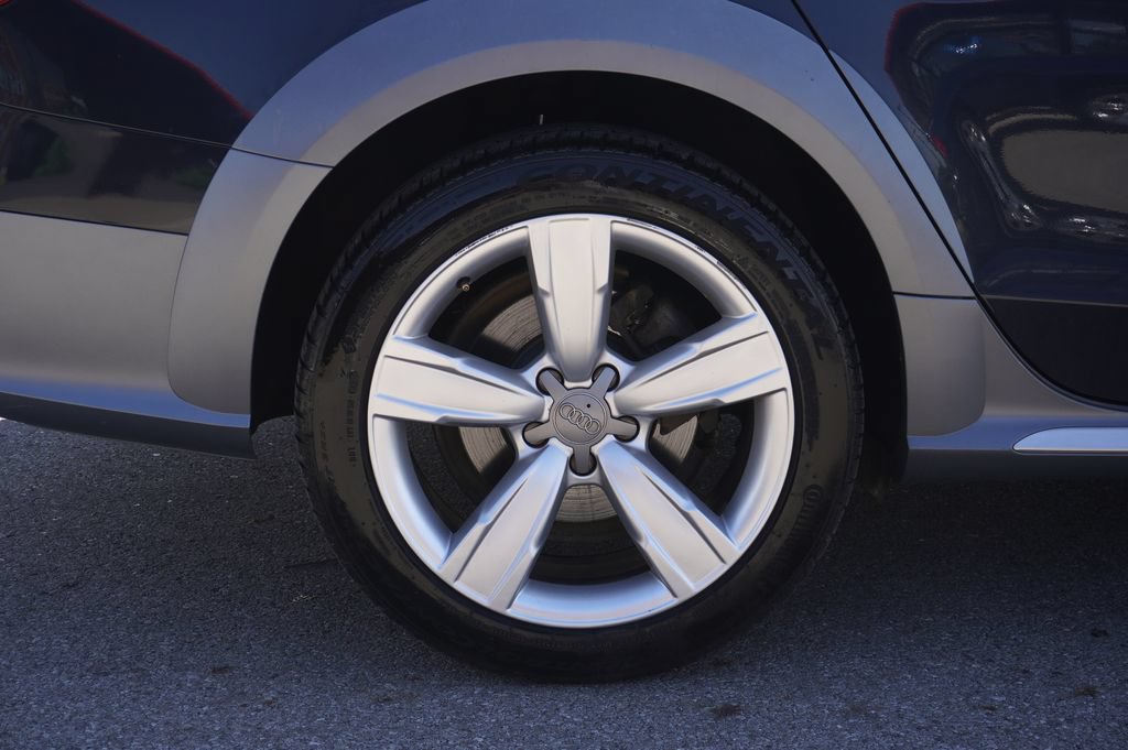 Used 2013 Audi A4 Premium Plus w/ Premium Plus Pkg AWD/4WD image 12