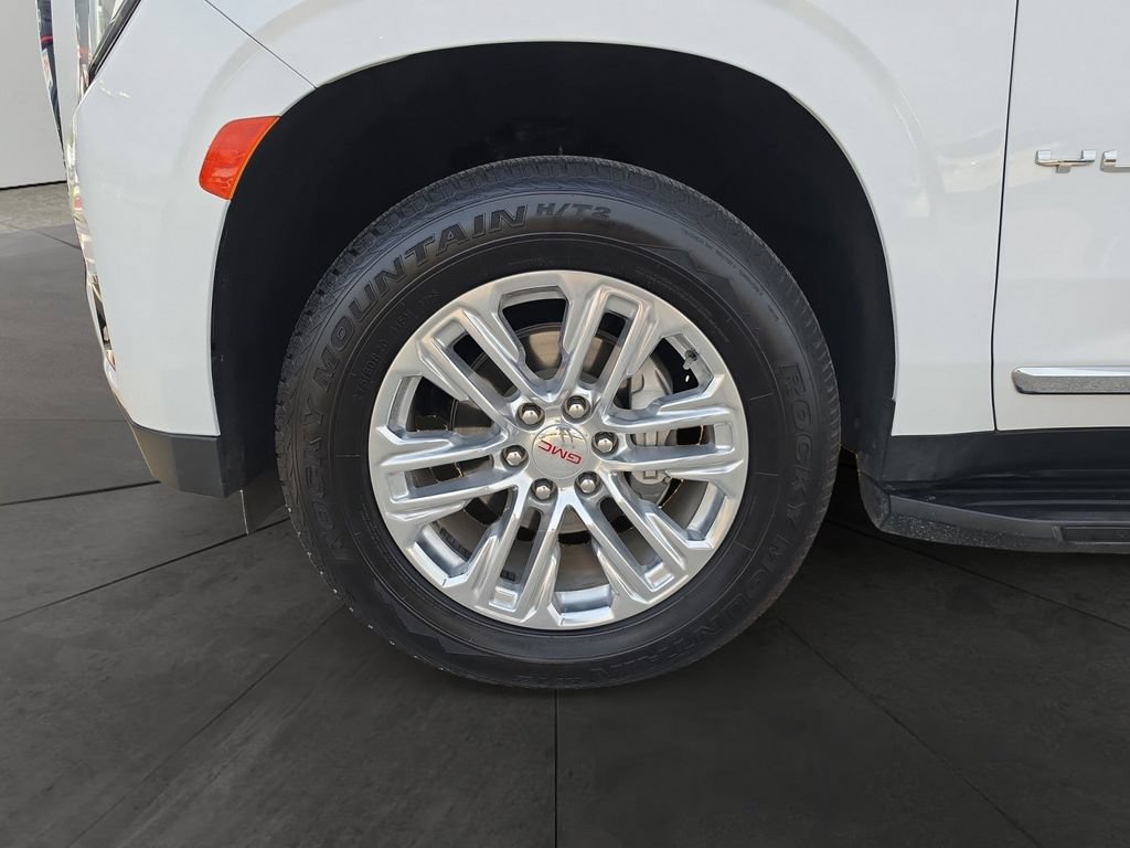 Used 2023 GMC Yukon SLT w/ SLT Luxury Package AWD/4WD image 17