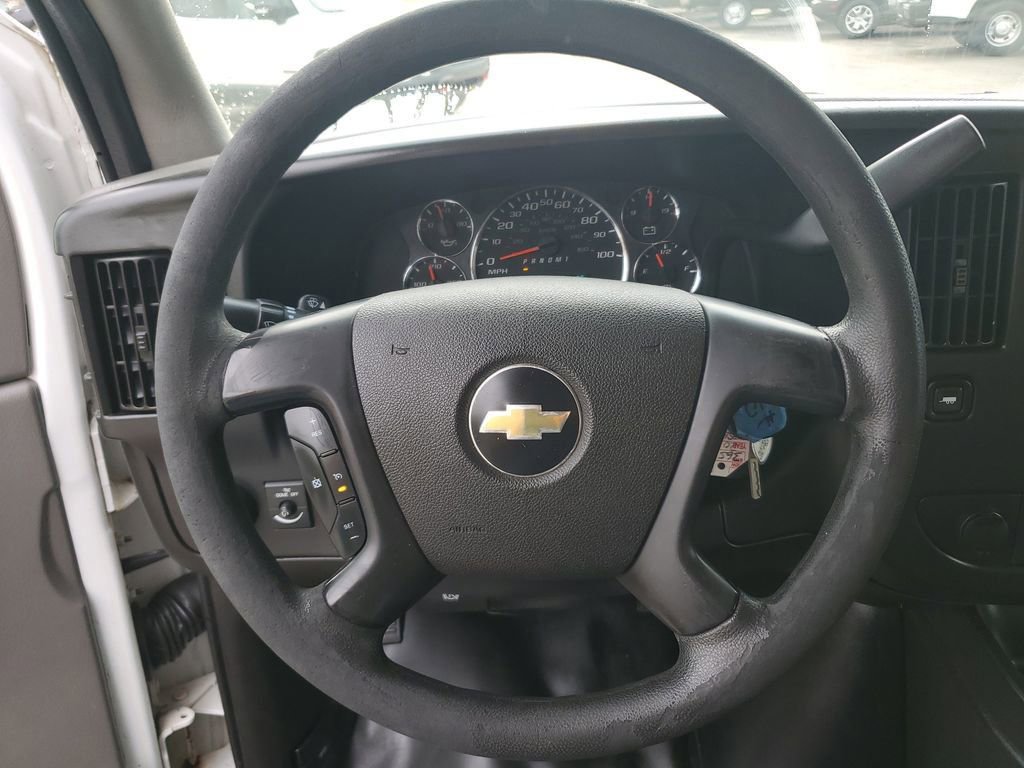 Used 2015 Chevrolet Express 2500 w/ Express Access Plus Package image 13