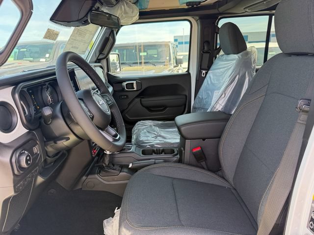 New 2026 Jeep Gladiator Sport AWD/4WD image 14